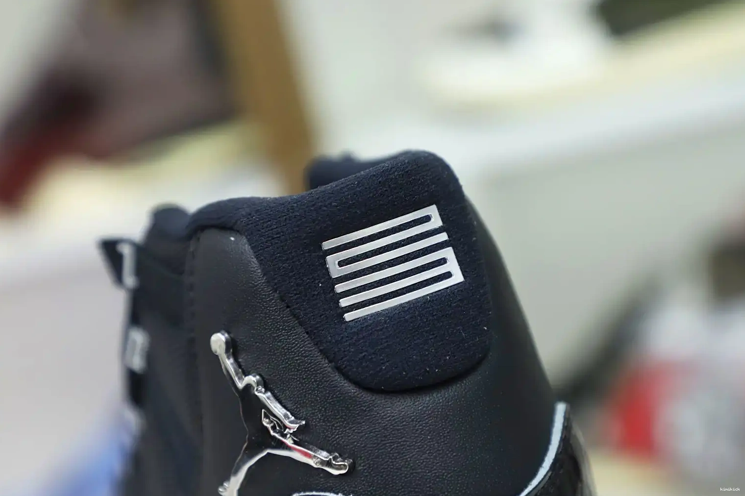 JORDAN AIR Kimikick RETRO 11   25TH 'JUBILEE 0611